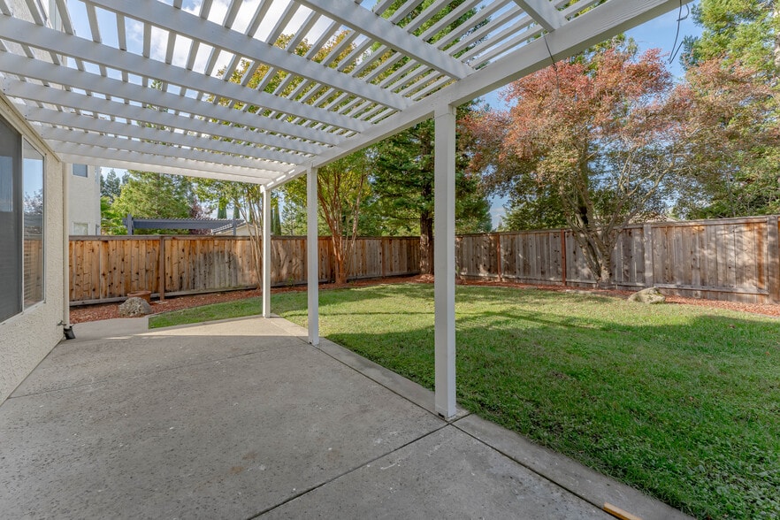 Building Photo - 5161 Weston Way