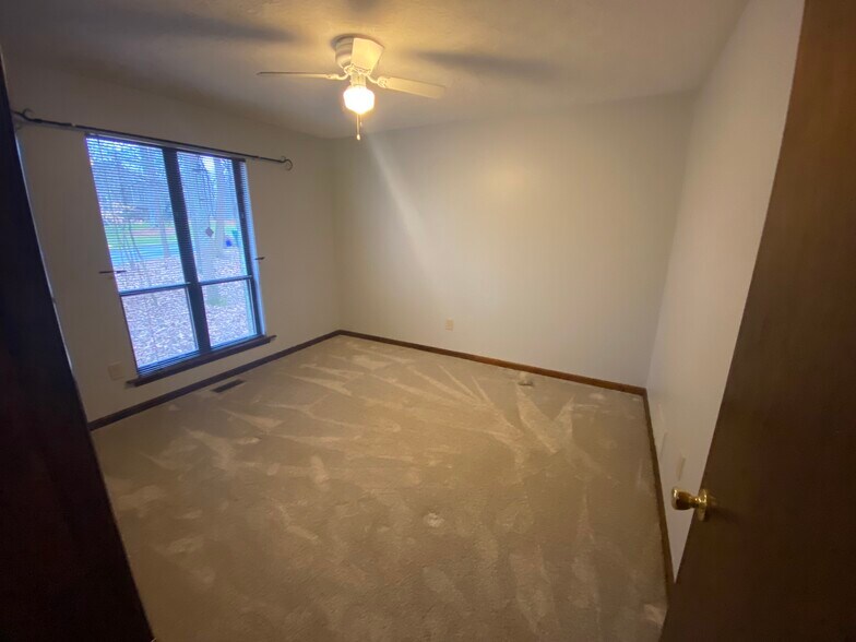 Building Photo - 5100 Forest Mist Dr SE