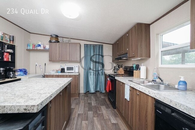 Building Photo - 234 Quail Dr