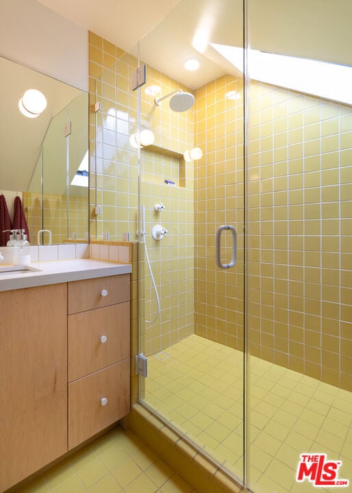 Building Photo - 5676 Hub St