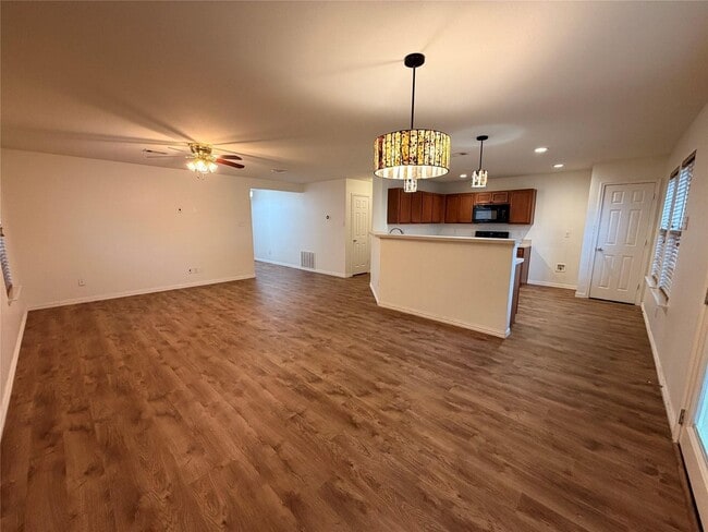 Building Photo - 933 Newberry Trail