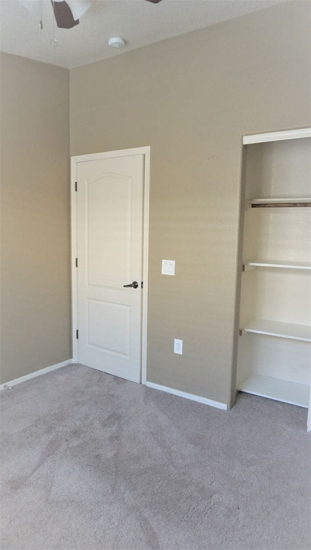 Building Photo - 3359 Zion Ct