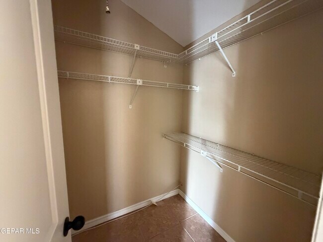 Building Photo - 2243 Seagull Dr