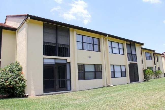 Building Photo - 4706 Lucerne Lakes Blvd