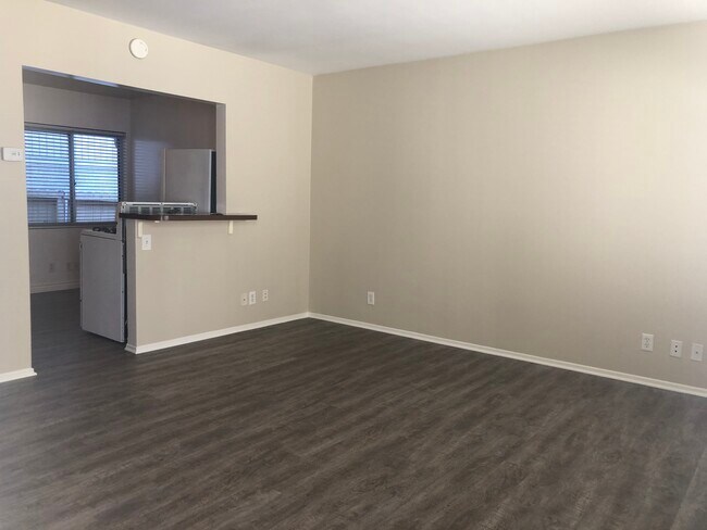 Building Photo - 140 Virginia St