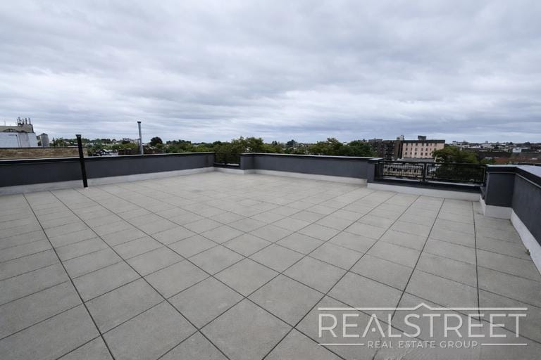 Building Photo - Tilden Avenue