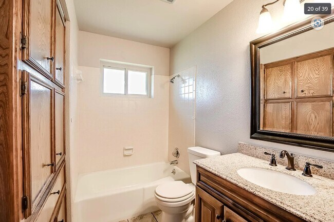 Building Photo - 2005 Magic Hill Dr