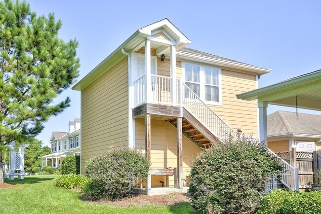 Building Photo - 4150 Four Oaks Blvd