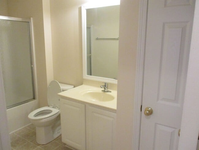 Building Photo - 4845 Meadowsweet Dr