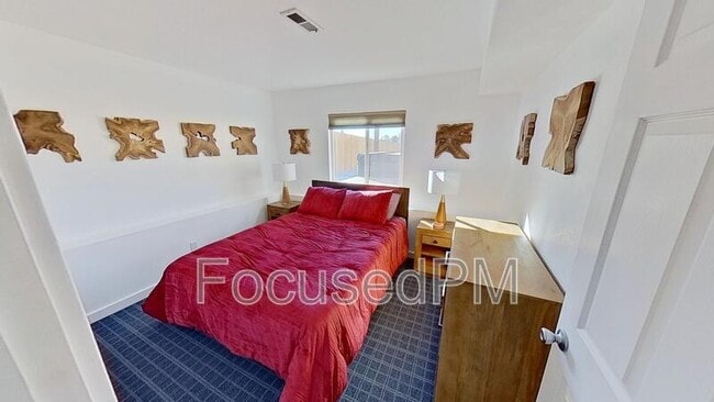 Building Photo - 11409 Jay St