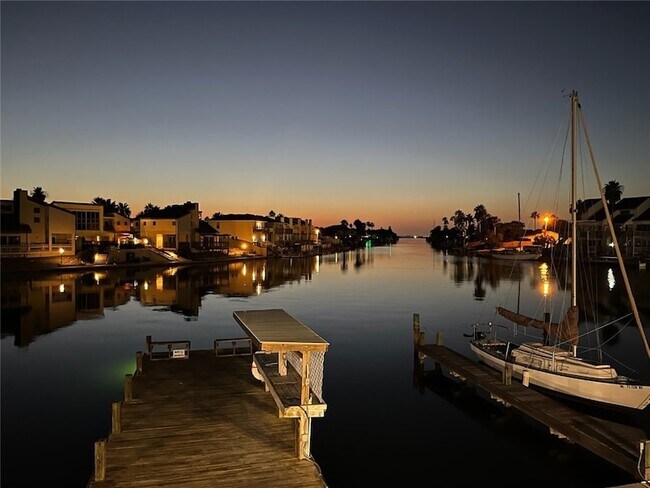 Building Photo - 14300 S Padre Island Dr