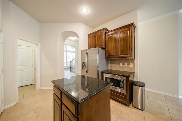Building Photo - 2808 Frontier Dr
