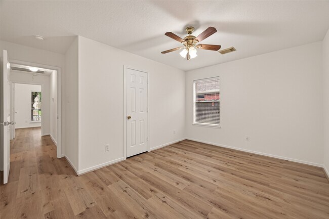 Building Photo - 14819 Appaloosa Ave