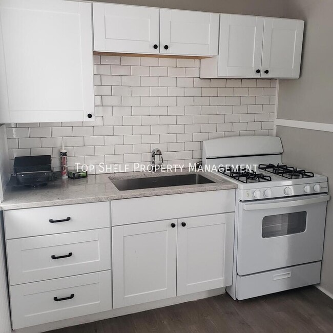 Building Photo - 3605 SW 9th St