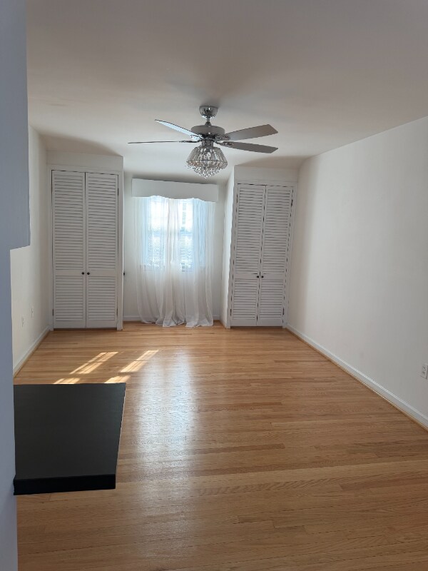 Building Photo - 5209 Mineola Rd