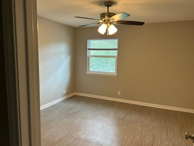 Building Photo - ANDX PROPS, LLC  6 (11700 Sierra Nevada)