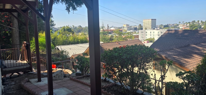 Building Photo - 1450 1/2 Fairbanks Pl