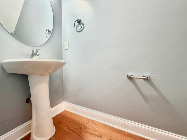 Building Photo - Spacious 3BR/2.5BA Home on Quiet Cul-de-Sac in Knightdale's Churchill Community