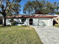 Building Photo - Single Family Home - Remodeled