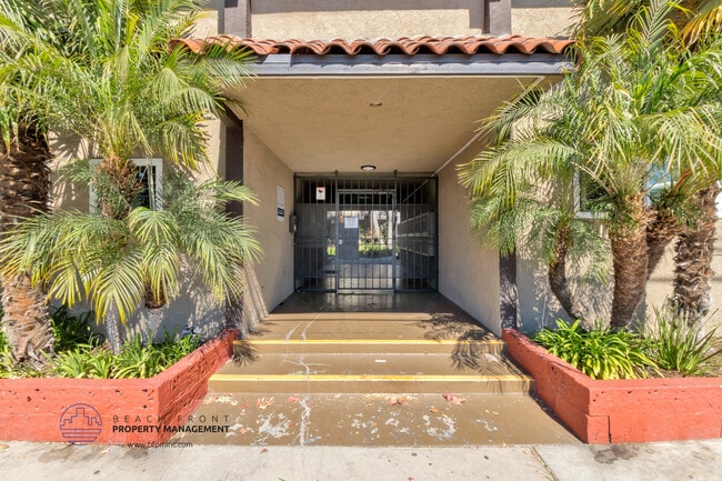 Building Photo - 3351 Marine Ave.