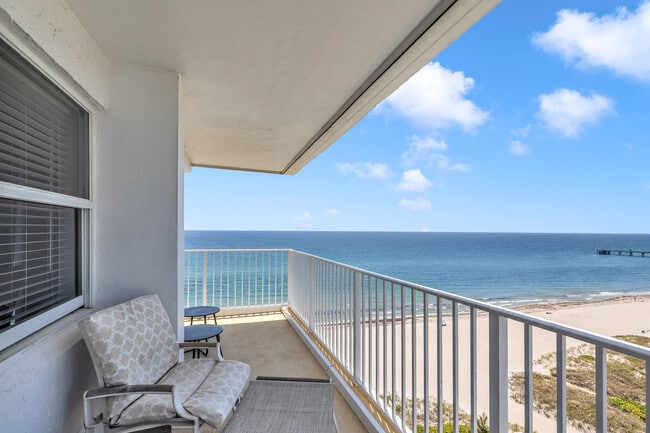 Building Photo - 3000 S Ocean Dr