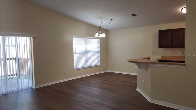 Building Photo - 37146 Highland Bluff Cir