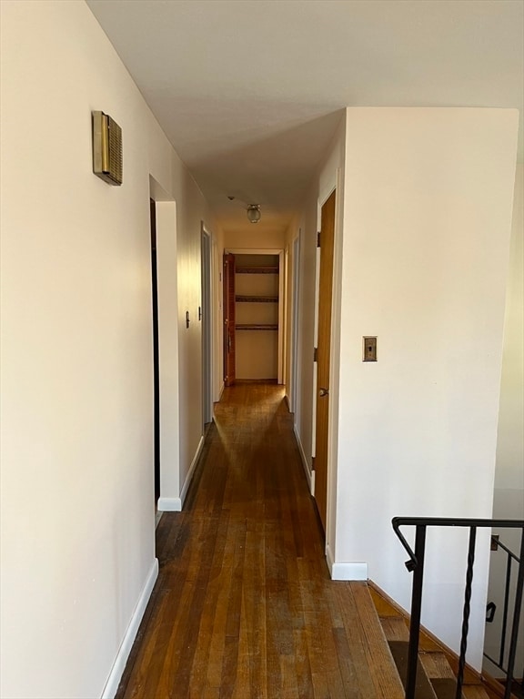 Building Photo - 2 S Sherwood Ave