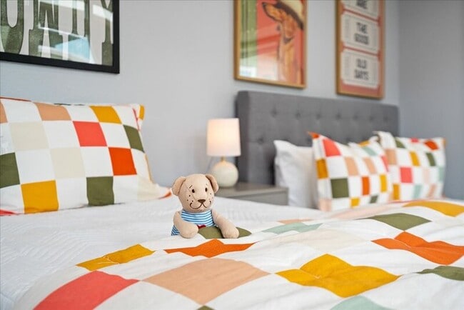 Building Photo - 6301 Santos St