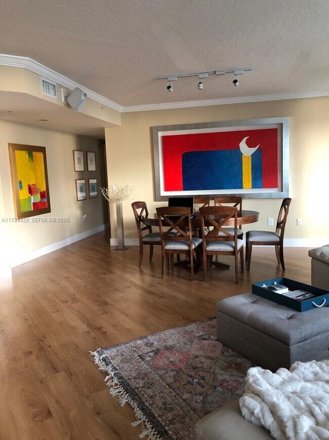 Building Photo - 3370 Hidden Bay Dr