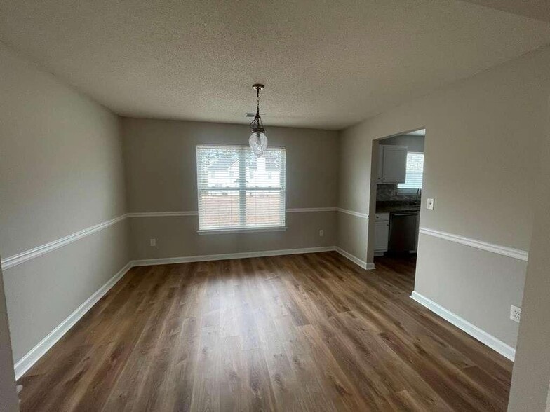 Building Photo - 408 Canoga Ct