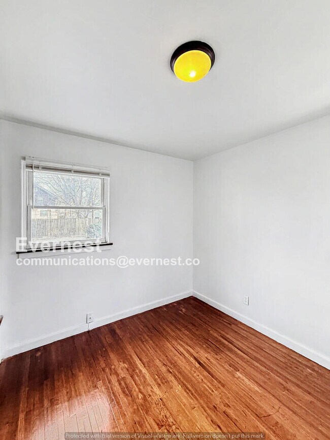 Building Photo - 3812 Drexel Dr