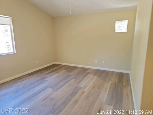 Building Photo - COMING SOON - Ready no later than the end of December!