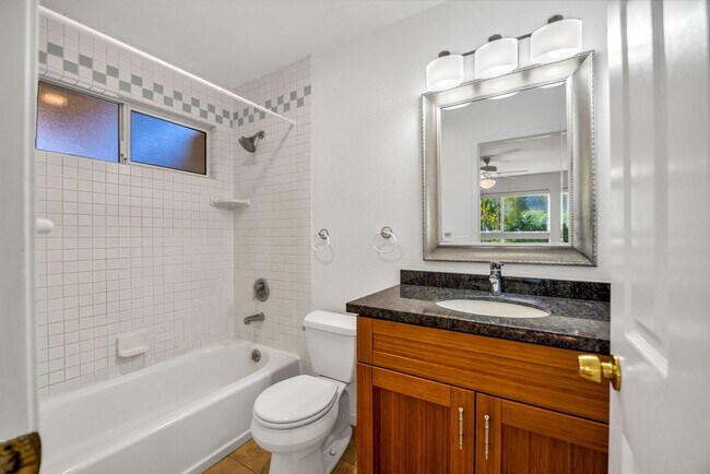 Building Photo - 2641 Moolio Pl