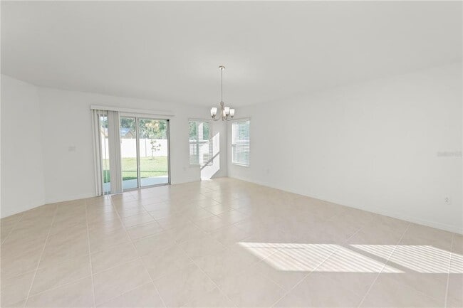 Building Photo - 2547 Zachary Taylor Wy