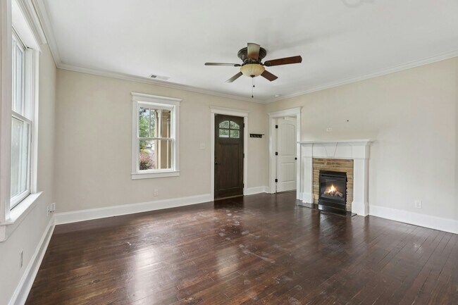 Building Photo - 1597 Frazier Rd