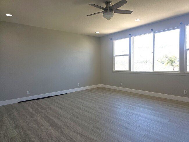 Building Photo - 17127 Carrotwood Dr