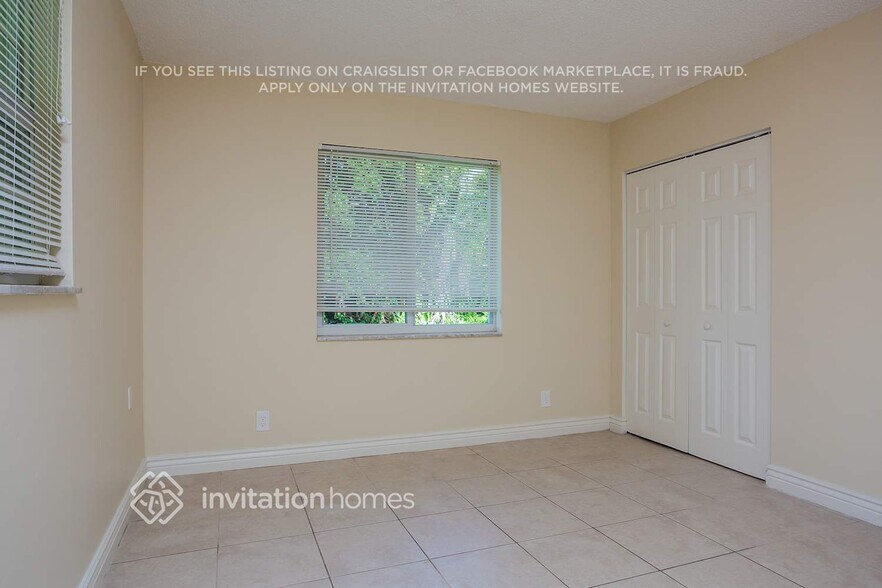 Building Photo - 13355 43rd Rd N