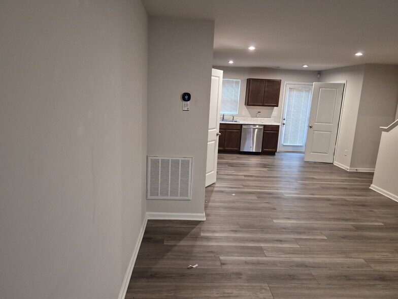 Building Photo - 417 Harmony Hill Trl