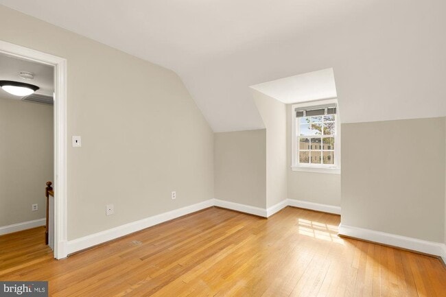 Building Photo - 4809 Wellington Dr