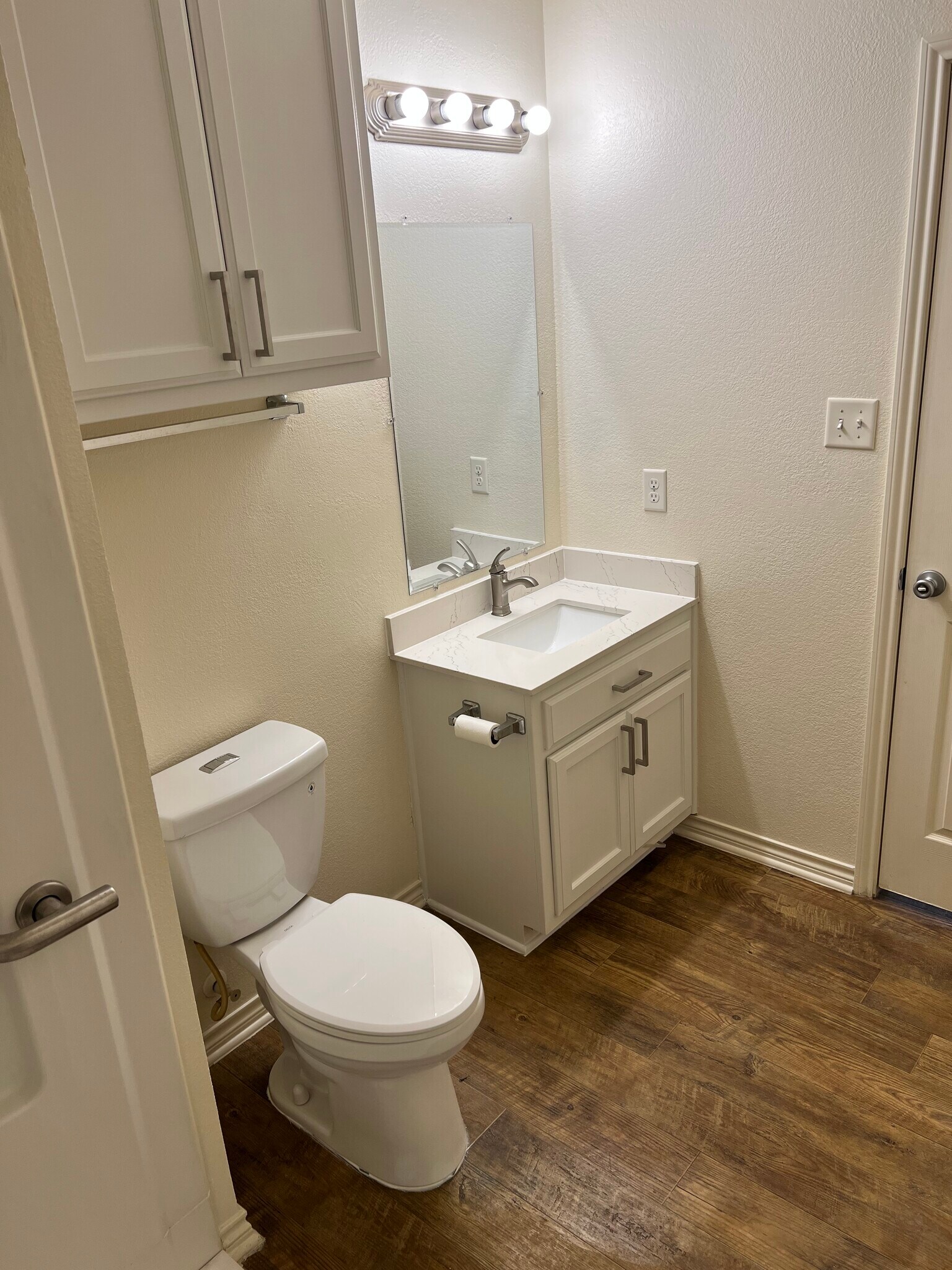 Building Photo - 5628 Humbert Ave