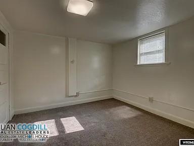 Building Photo - 1112 E 2nd St