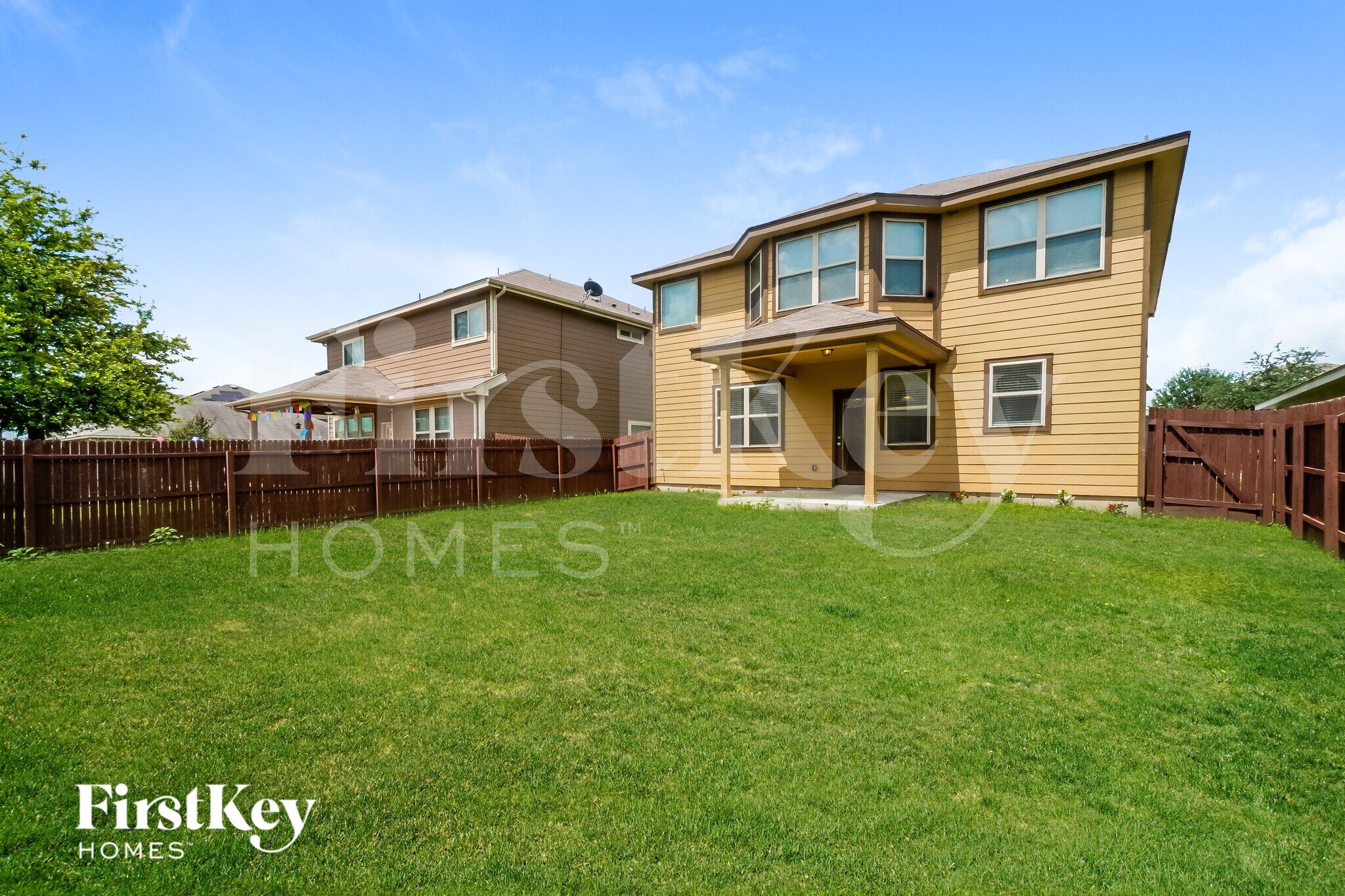 Building Photo - 2546 Just My Style