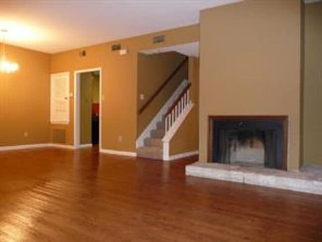 Building Photo - 2529 Rio Grande St