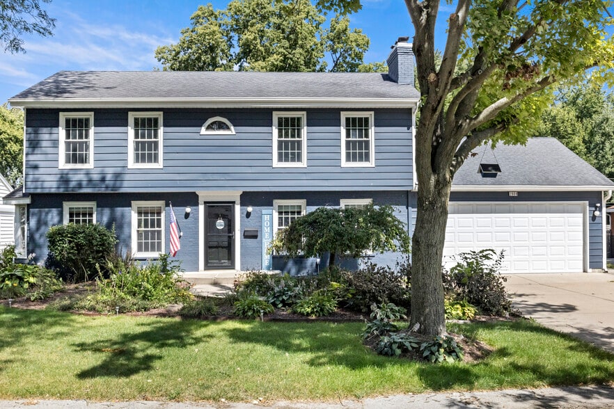 Building Photo - 2609 Dougall Rd