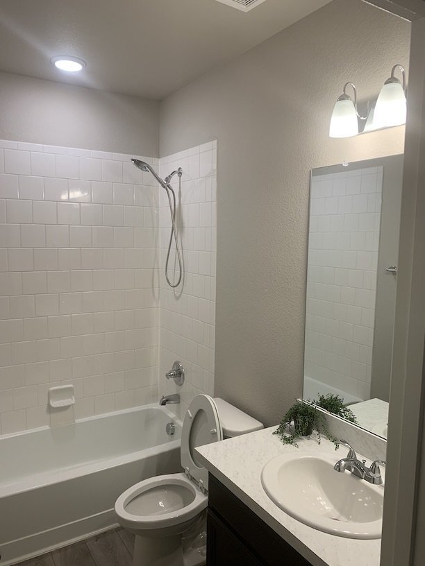 Building Photo - 50% off first month rent with 12 month Lease