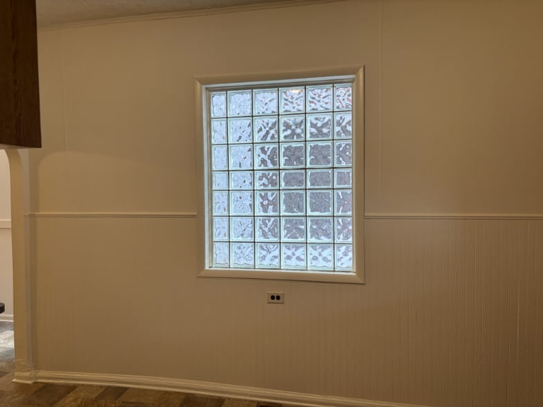 Building Photo - 3925 Burgoon Rd