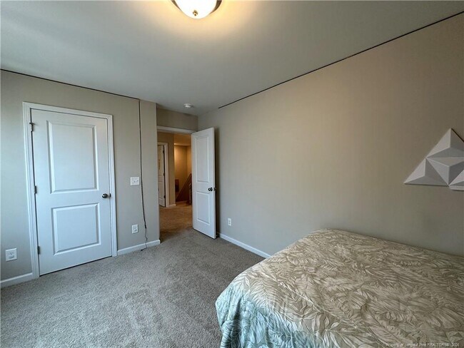 Building Photo - 51 Pomeranian St