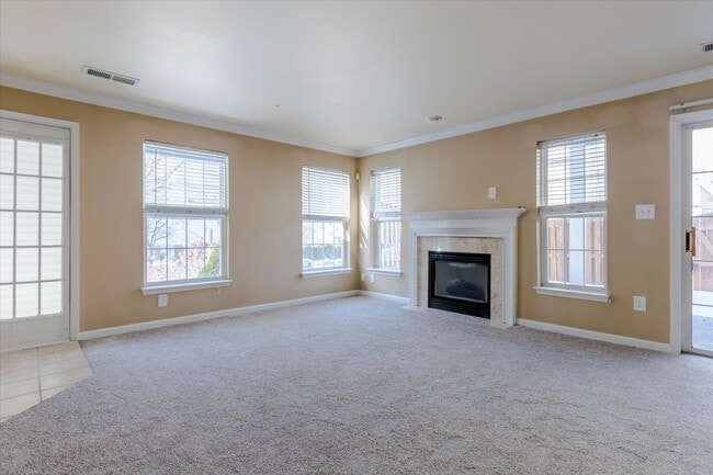 Building Photo - 6601 Netties Ln