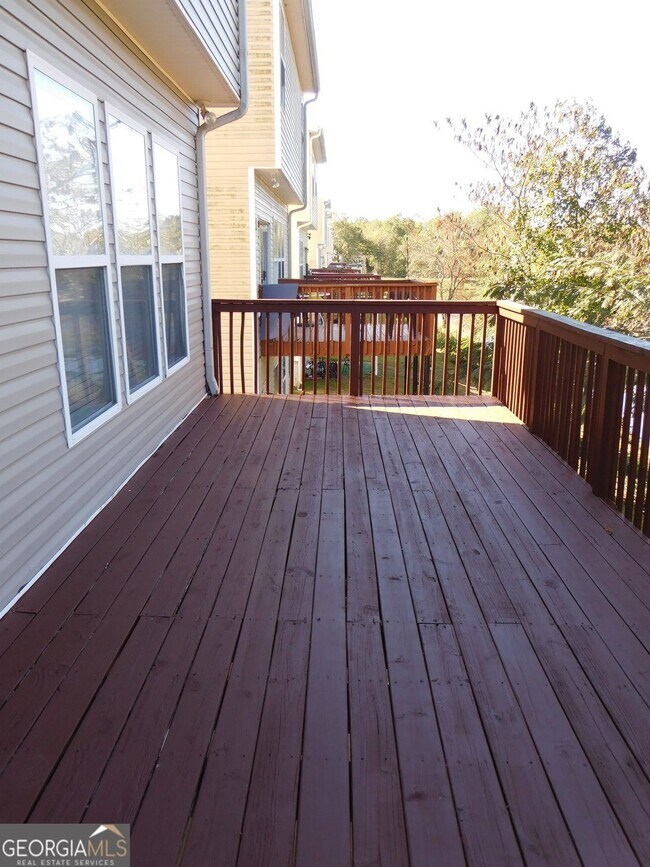 Building Photo - 566 Pond Lillies Rd SE