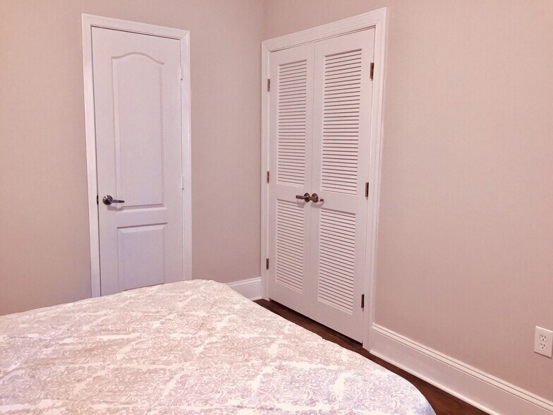 Building Photo - 5824 Colorado Ave NW